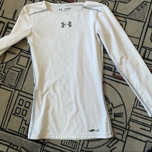 Under Armour heat gear long sleeve fitted shirt -unisex boy or girl